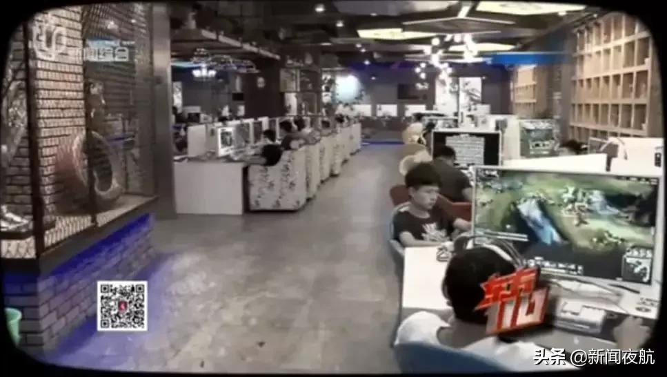 “一起去赚钱吧，进监狱那种！”三个网友群里聊天预谋抢劫，还没见面就被抓