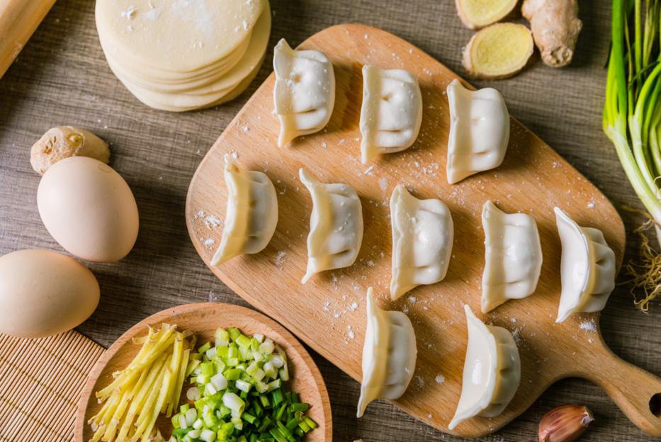 天津*麻大**花、狗不理包子、炸糕...天津人对小吃的想象力藏在哪？