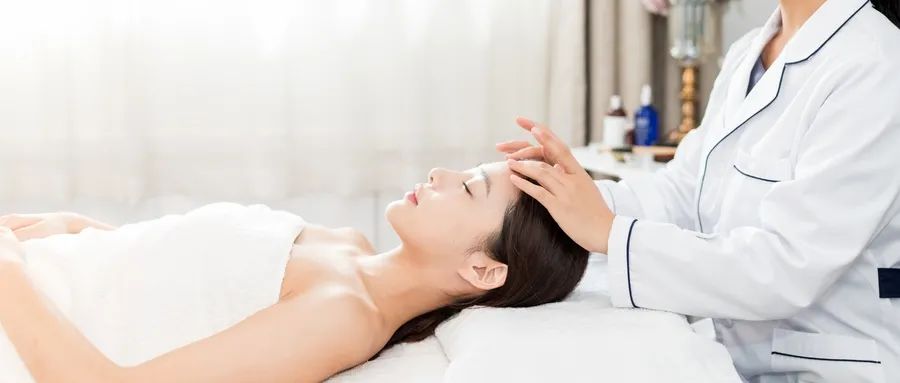 护肤品温和对皮肤好的,护肤品清爽型的好还是滋润型的好