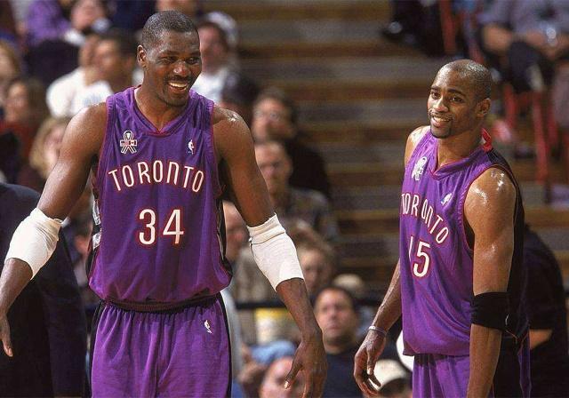 人物I奥拉朱旺—非洲男孩驰骋NBA,90年代四大中锋华山论剑