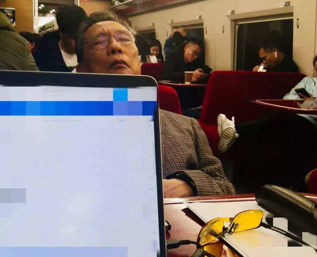 钟南山院士支援武汉火神山,钟南山84岁高龄奋战在抗疫一线