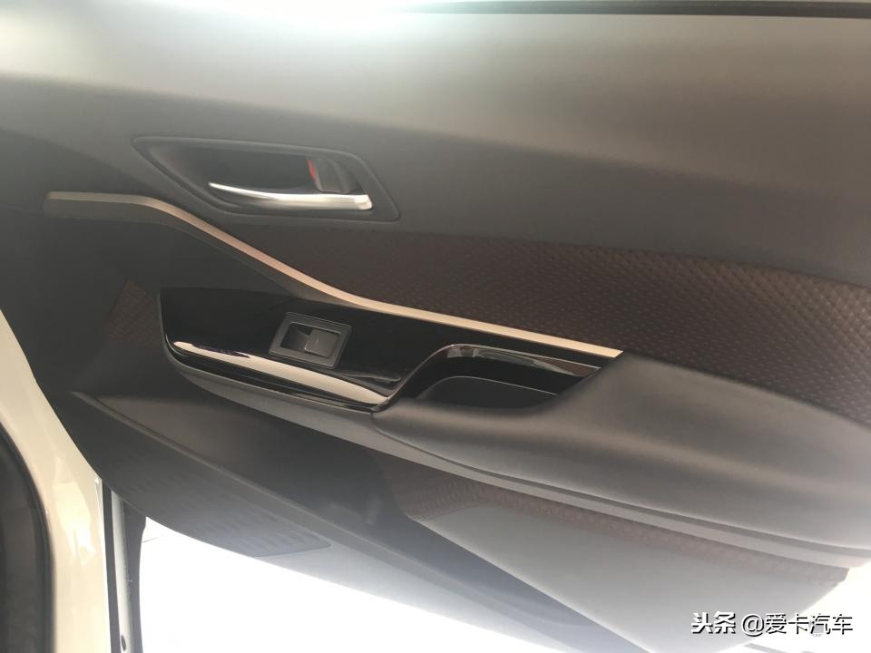 丰田c-hr豪华版提车实价,丰田c-hr提车价格