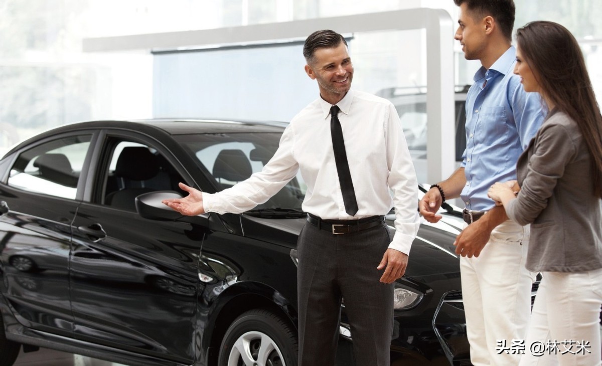 prada算是意大利代表品牌之一,prada意大利店