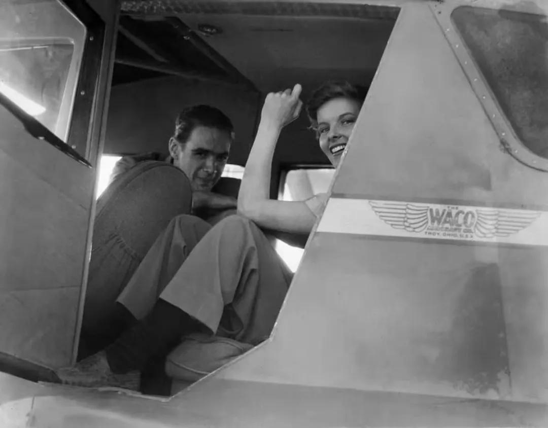 地球太烦了,这个男人居然想带全人类飞向天空