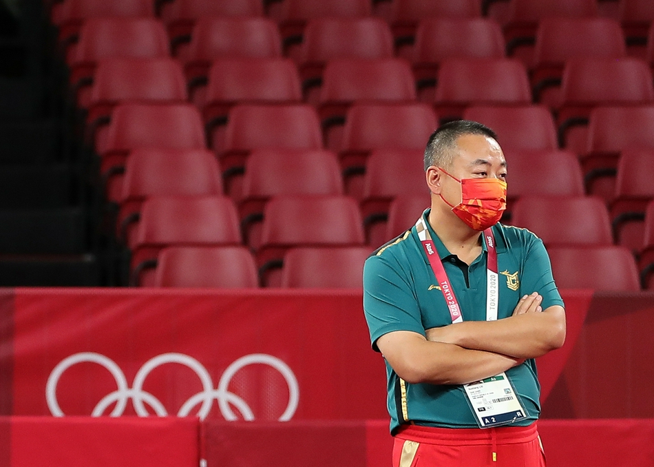 刘国梁孔令辉表情反差,刘国梁马龙表情