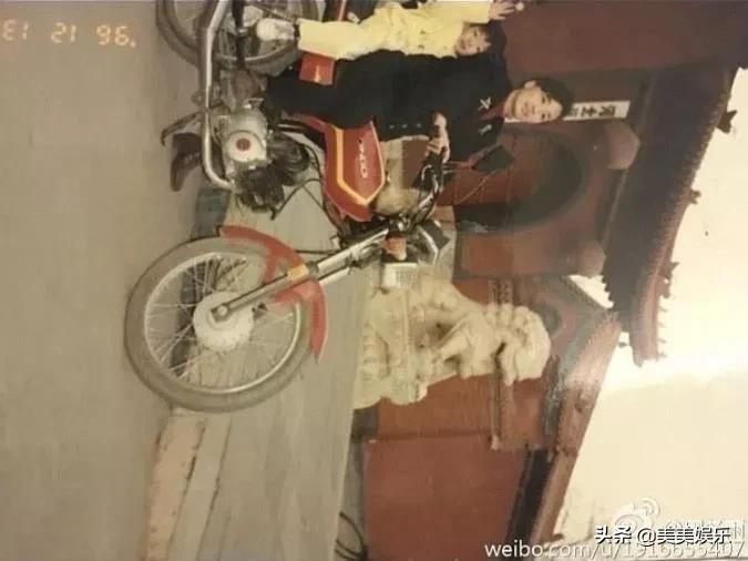 朋友圈暗戳戳表达爱意,暗戳戳的情侣朋友圈