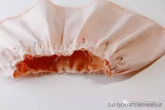 把不穿的旧衣服处理掉,把不穿的旧衣服拿出来改造一下吧