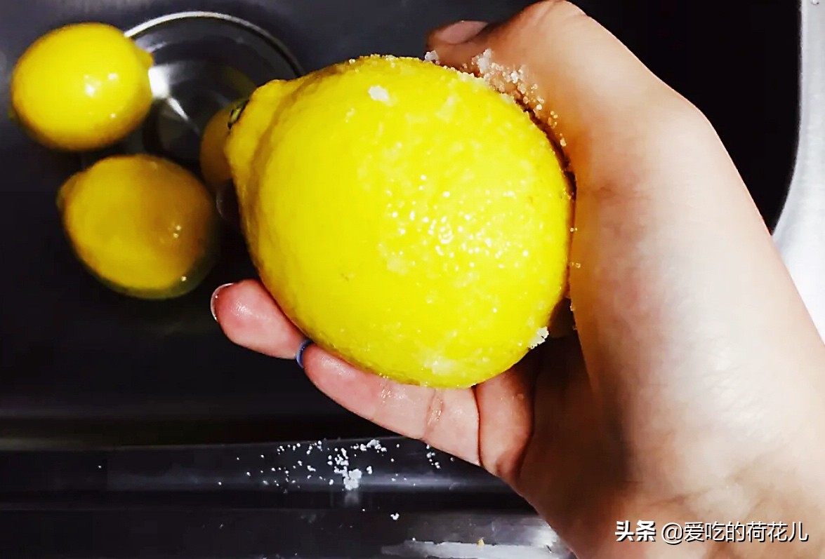 自制百香果柠檬热饮在家,鲜百香果柠檬茶热饮制作方法