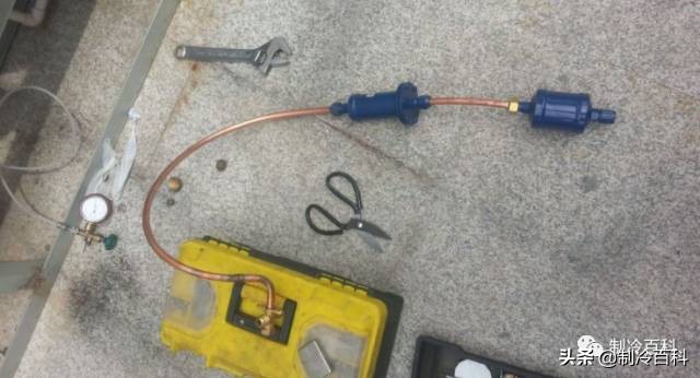 制冷系统为什么有水分,制冷系统有水分怎么处理