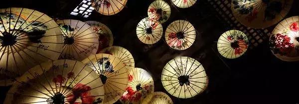 美丽的油纸伞江南水乡独特的风韵,撑一把油纸伞感受一种朦胧的美