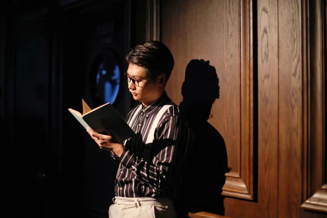 一场实景剧本杀！湖北武汉网红船，298元一张船票，究竟值吗？