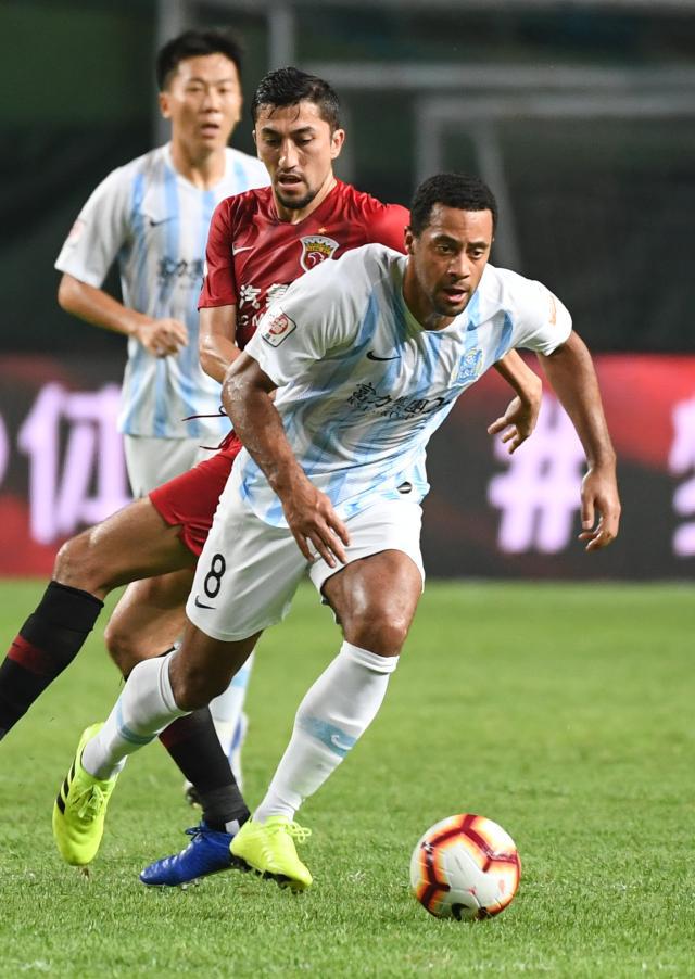 佩雷拉被网友喊话,上港教练佩雷