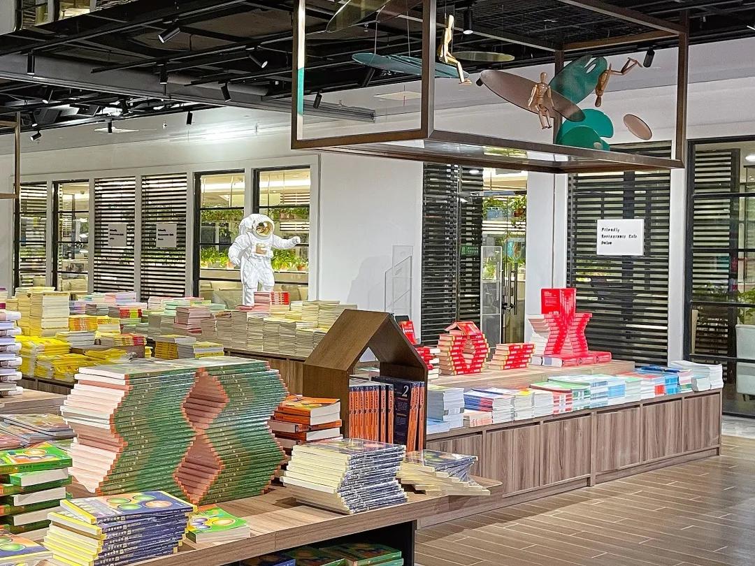 “书香鼓楼”地标，凤凰于飞，华丽转身