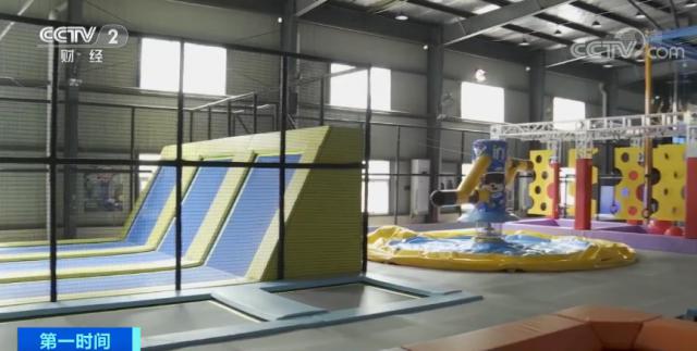 女子蹦床馆全身瘫痪,女孩玩蹦床完全性瘫痪