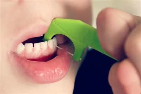 小孩每天刷牙不好,孩子天天刷牙为什么还有烂牙