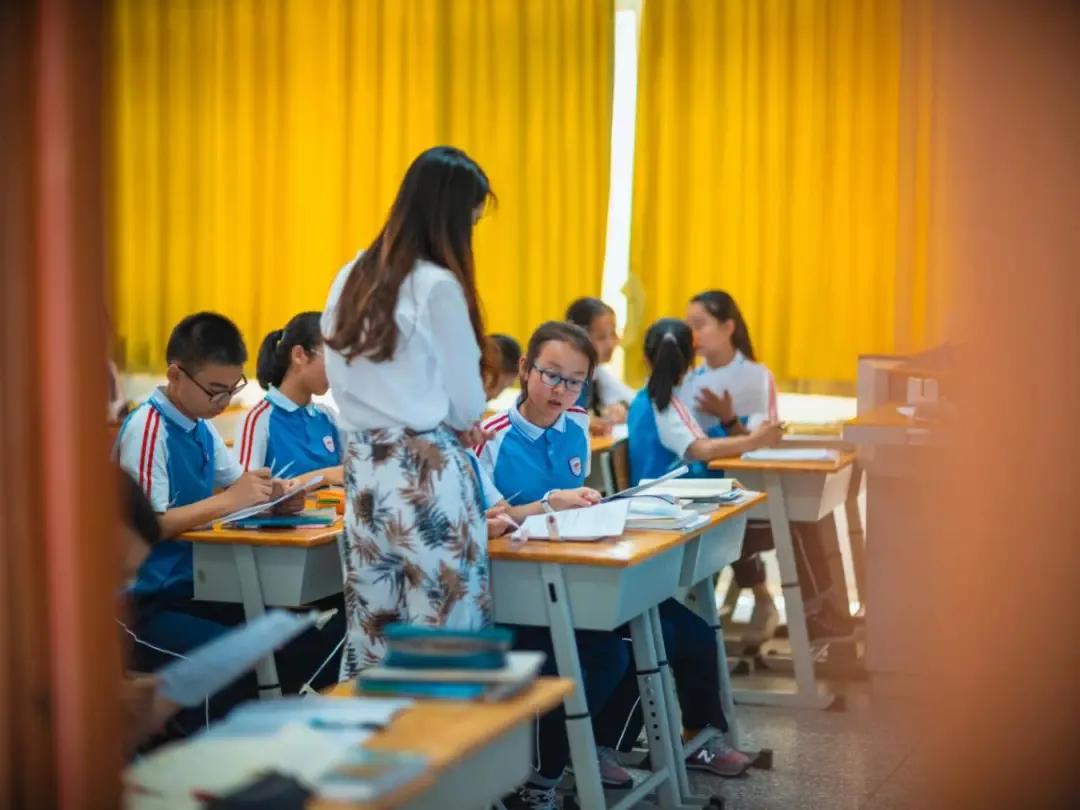 成都直属学校哪所好,成都大学附属中学是什么学校