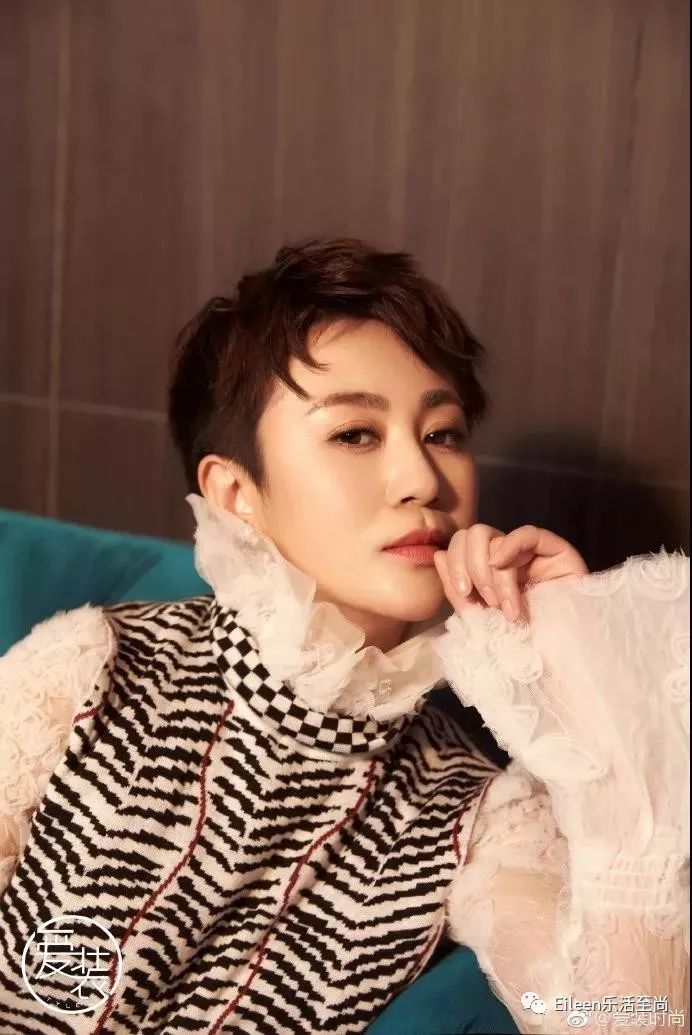 曾被劝整容，坚守姐弟恋，36亿喜剧女王马丽逆流而上自有精彩