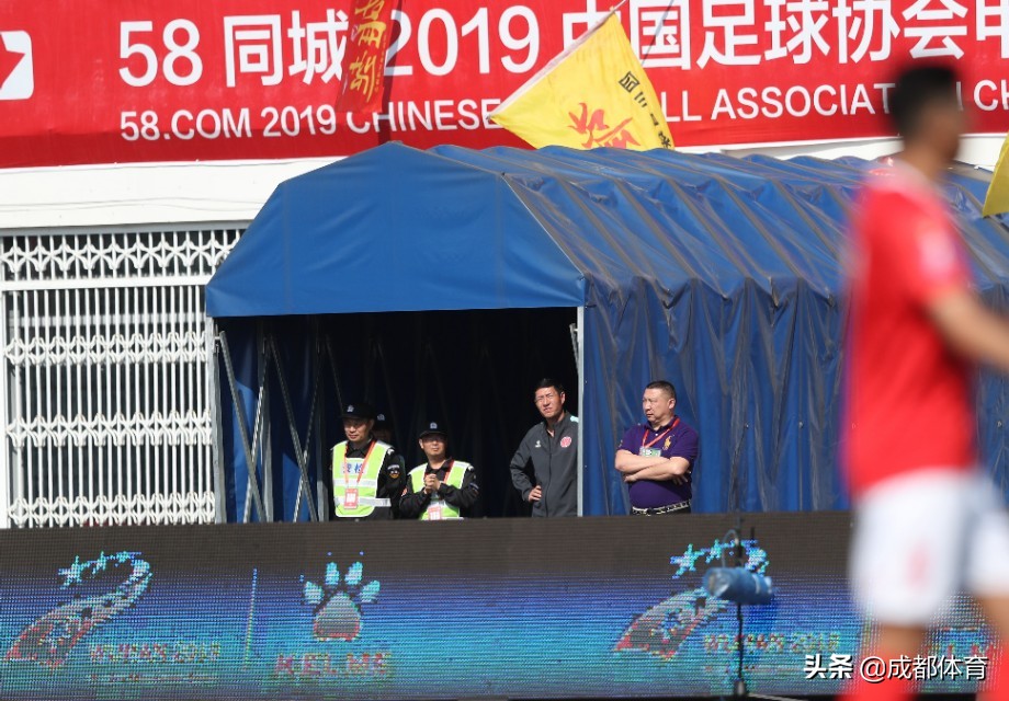 梅州客家主场0:4输给南通支云,梅州客家拒绝连败重夺中甲榜首