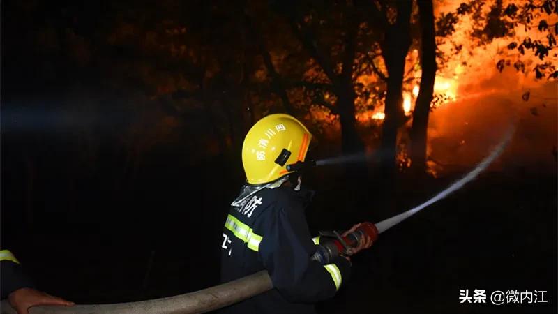 四川内江消防增援震区,成都消防支援西昌森林火灾