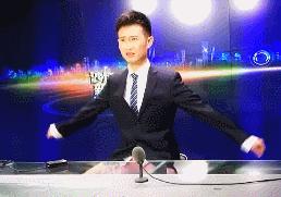 东方台主持人集体翻车现场视频,主持人电视直播新闻翻车名场面