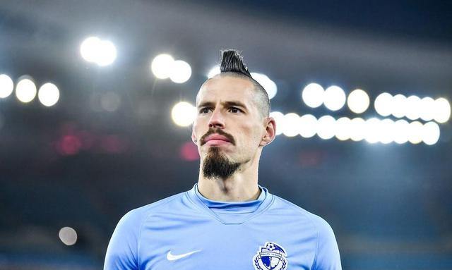 塔利斯卡、阿诺托维奇先后入境!4支球队外援全入境,重庆0外援