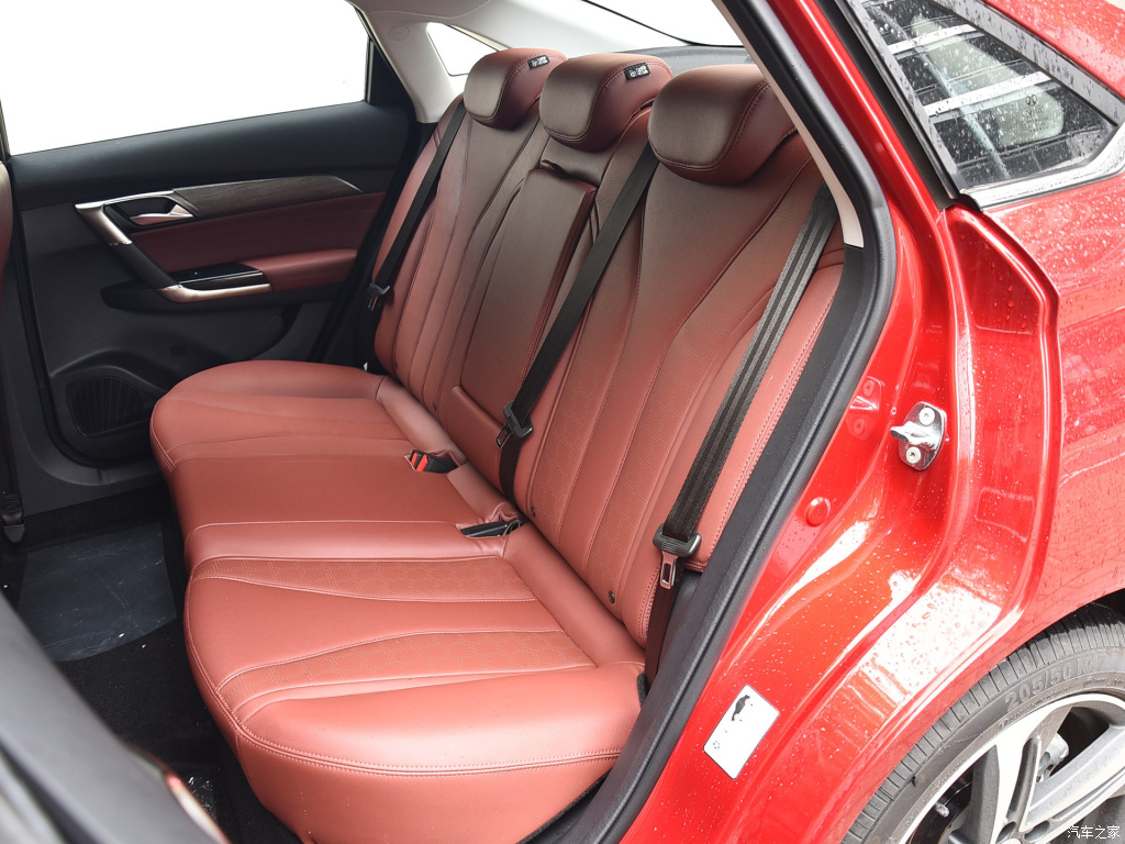 北汽绅宝D50车怎么样,15年的北汽绅宝d50多少钱