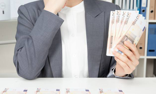 一个月收入2万什么水平,一个月收入2万元靠谱吗