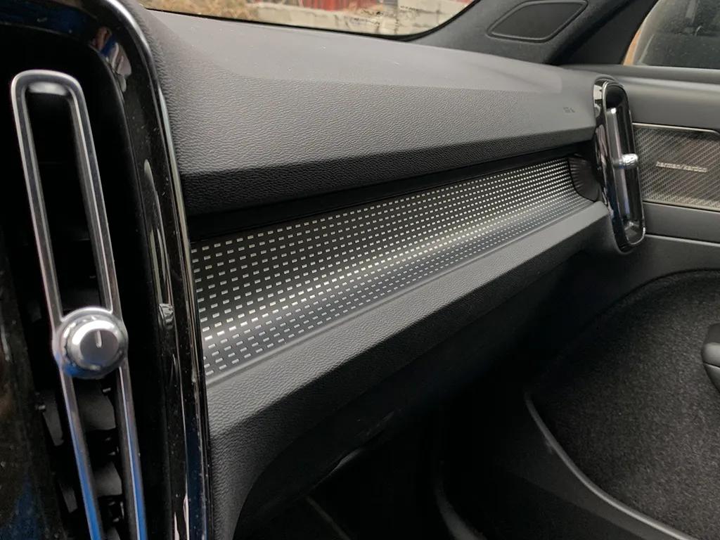 试驾沃尔沃xc40,沃尔沃xc40最新试驾视频