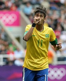 内马尔·达席尔瓦 -巴西足球运动员 简介*记