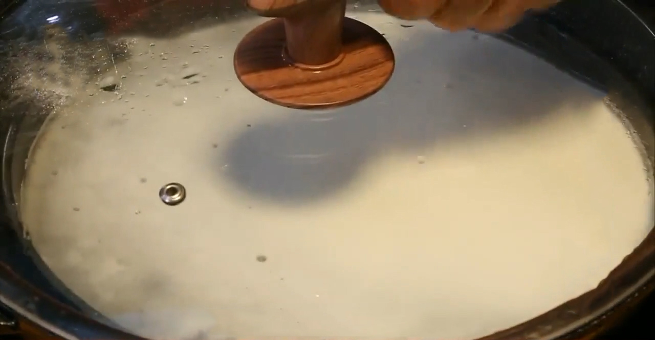 如何自制凉皮凉了也劲道,自制凉皮怎么做又滑又劲道