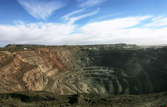 美国企图私购蒙古*土稀**，奈何条件不允许，想要购买还得看中国脸色