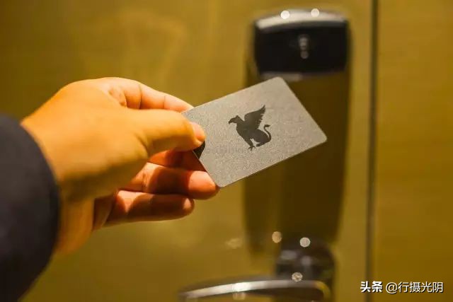 安吉民宿下雪的视频,安吉城堡酒店