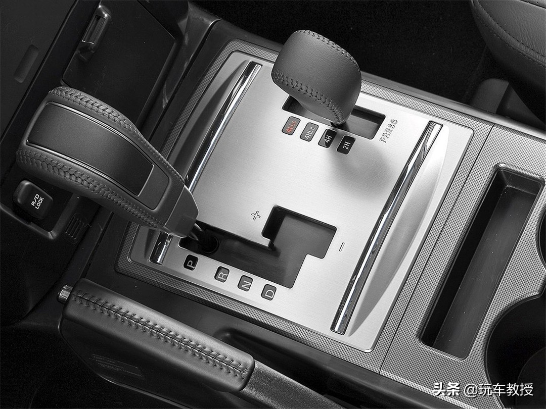 和霸道齐名的车有哪几款,霸道越野车4.0