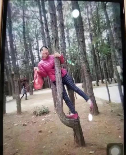 女教师和70后男家长聊天,95后女教师与70后中年男家长互怼