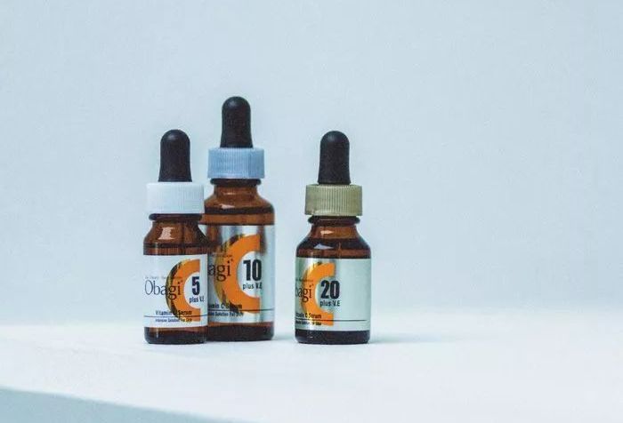 精华液推荐抗衰老美白,淡斑精华液排行榜10强敏感肌肤