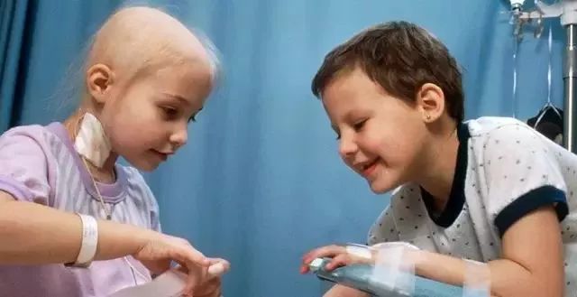 戴15元手表,租一居室,秘密捐出560亿,他真正活出了上帝模样!