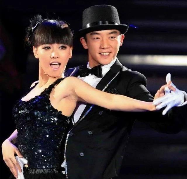 八佰郑恺说的啥 (郑恺八佰镜头合集)