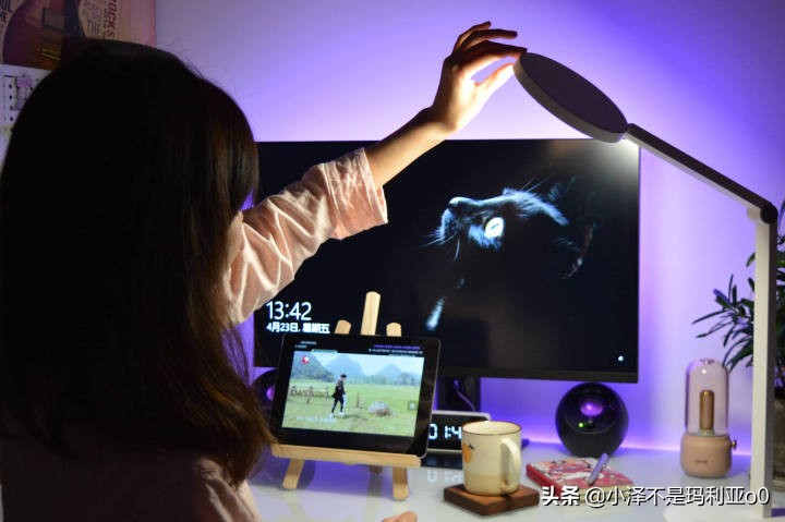 飞利浦智睿国aa级别台灯测评,国a级和国aa级台灯