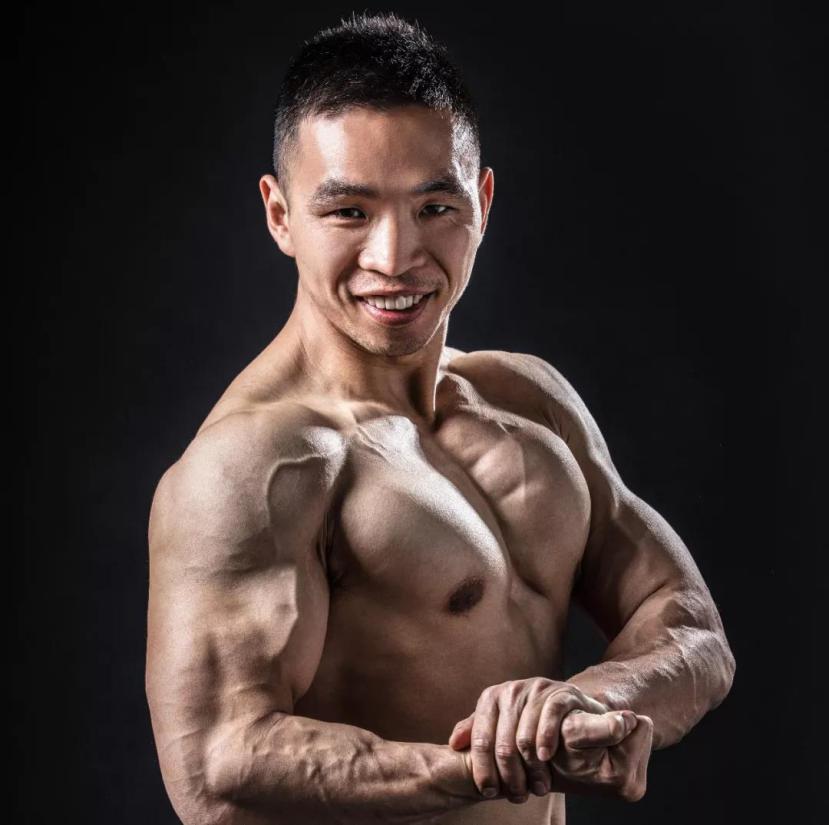 从私人教练到上市公司董事长，他用10年时间，逆袭成为行业领头羊！