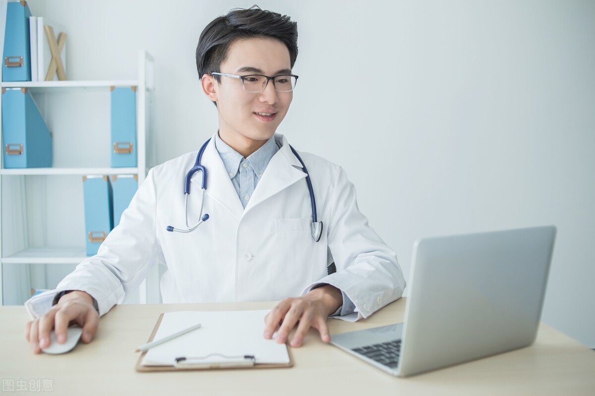 狗狗早上食欲不好晚上食欲好,狗狗精神不好没食欲怎么回事