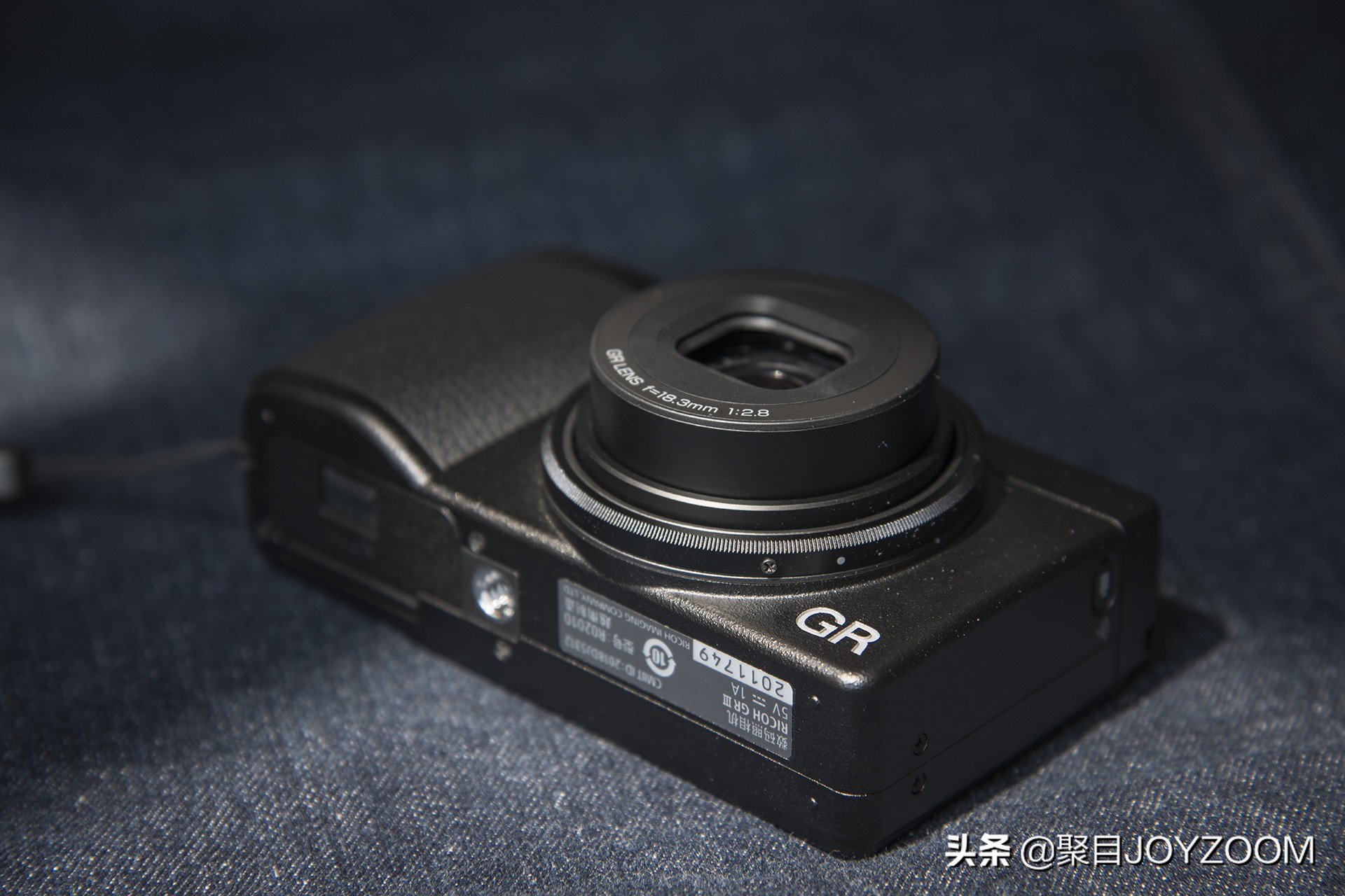 聚目体验丨最近有点儿红的街拍利器：理光GRIII入手体验