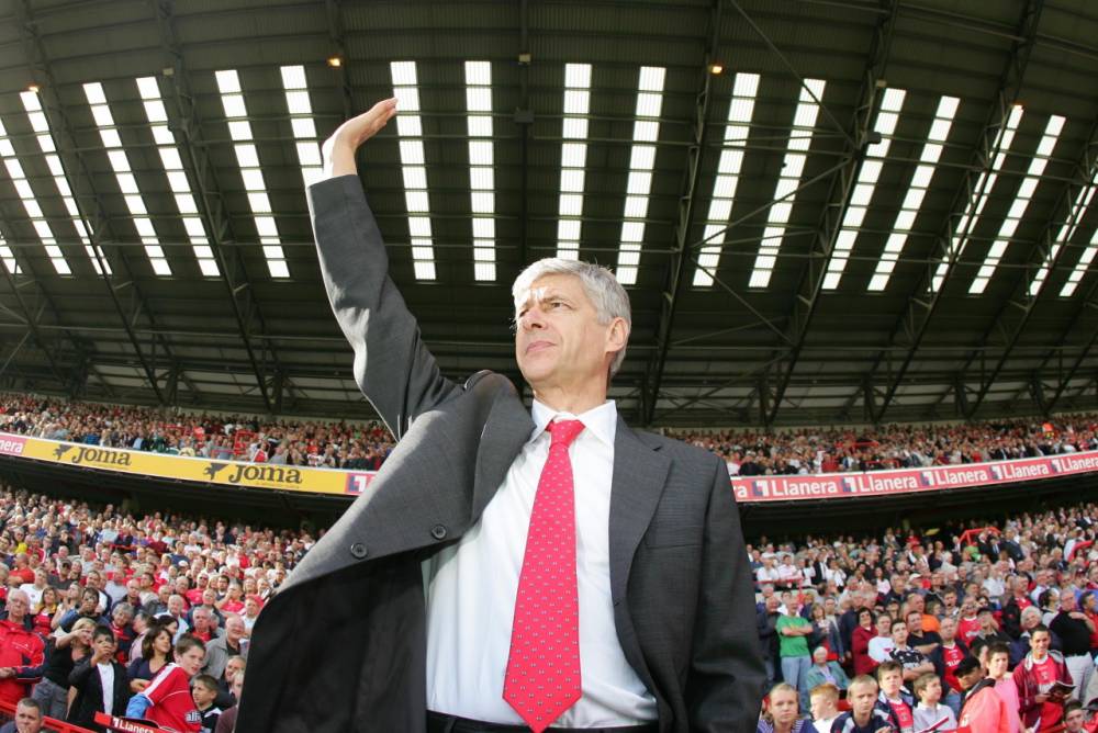 闃垮皵濉炵撼娓╂牸骞磋交,闃垮皵濉炵撼娓╂牸鍚涗复澶╀笅