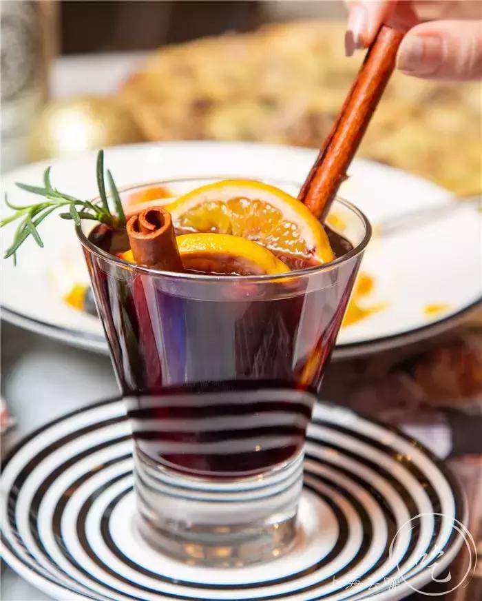 100+全球美食轮番刷！自带18000㎡空中花园的宠粉Mall来了！