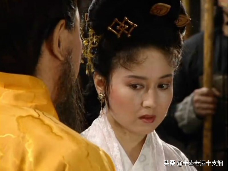 被曹操乱棒打杀的美姬，有没有可能是糜竺的妹妹或是刘备的女儿？