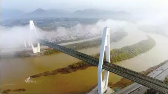 大道如织畅四方陇原通途踏歌行