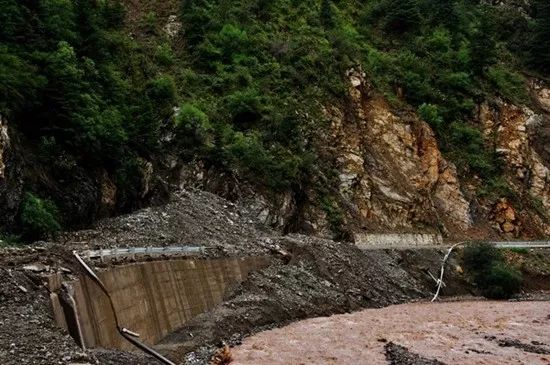 雨季去西藏好玩吗,雨季西藏自驾游注意事项