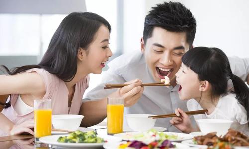 如何让孩子健康科学长高，有4点可能孩子长高会受到困难，爸爸妈妈一定要注意