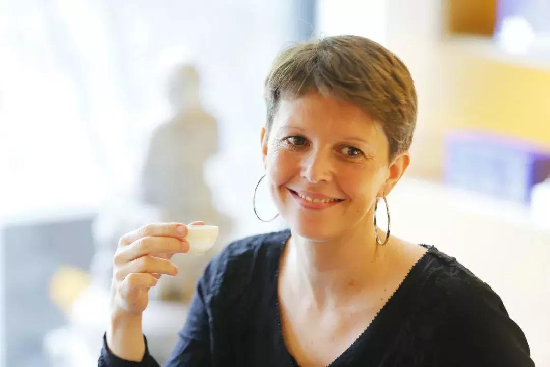 竹叶青峨眉山高山绿茶品味,三百多的竹叶青峨眉高山绿茶