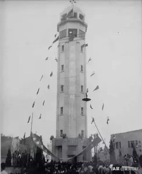 重庆解放碑塔钟视频,重庆解放碑的钟每天都会敲吗