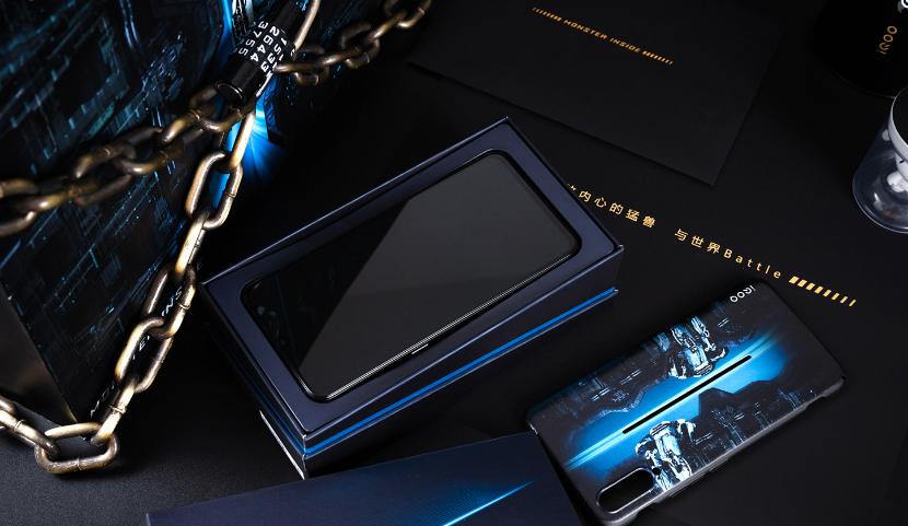 黑的赏心悦目！iQOO武士黑这次注定要火的一塌糊涂！